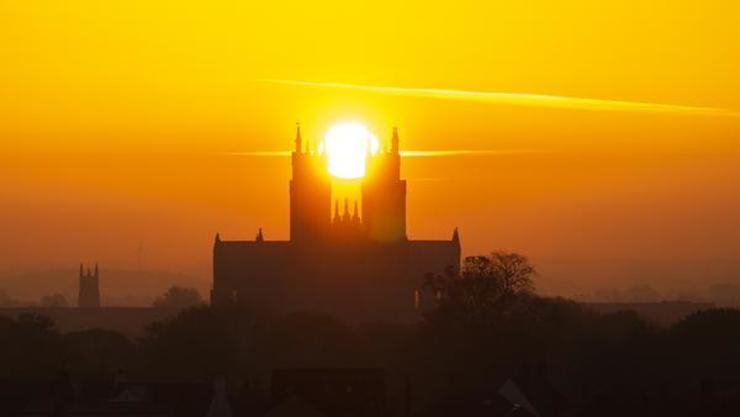 Beverley Minster Sun Risen Digital Print – Photo Wellness