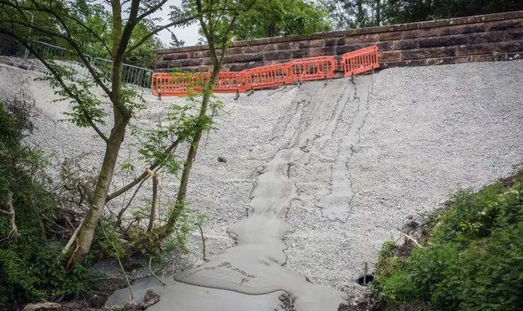 Fears of more ‘cultural vandalism’ of Victorian bridges in England | Heritage | The Guardian