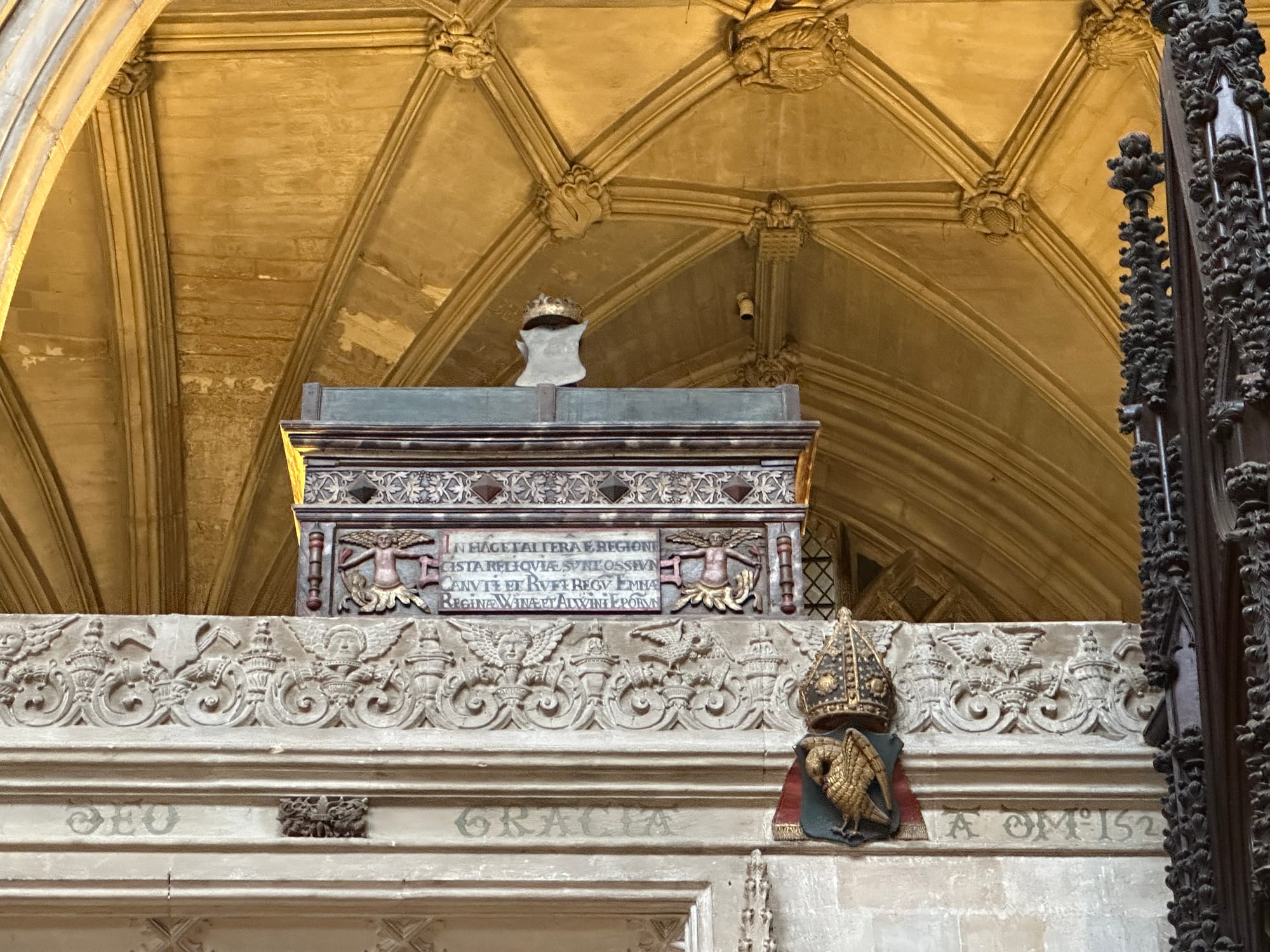 🟨 Treasure Hoard Entry: The Bone Chests of Winchester Cathedral