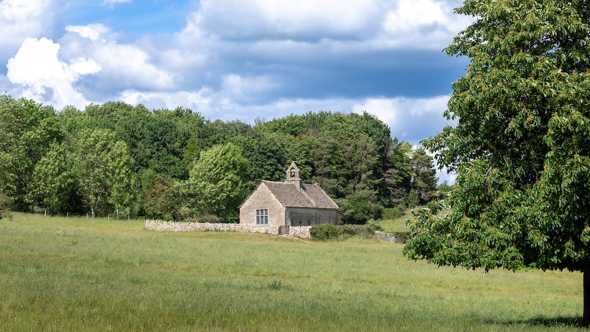 Member Powered Photography St. Oswald's, Widford, Oxfordshire - Professional Photos