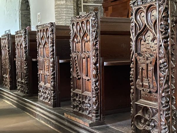 Hidden Gem: the delightful bench ends at Morthoe church in VR