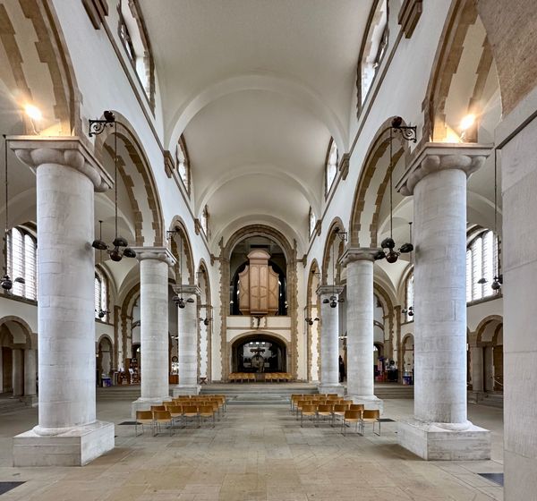 Be there: Portsmouth Cathedral in glorious VR