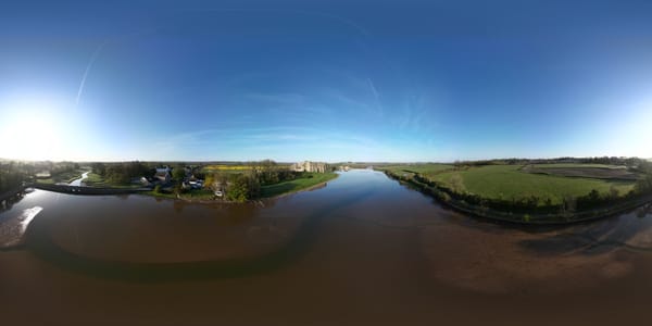 Be there: Carew Castle and C18th bridge in glorious VR