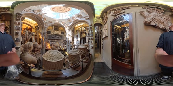 The Dome area in Sir John Soame's Museum in glorious VR.